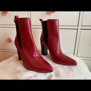 Vince Camuto Britsy Bootie NWOT